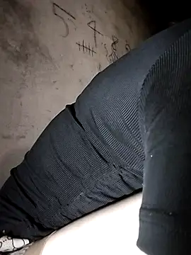 Snapshot of giahan1 chatting on 04.16.26 giahan1 online show from 04.16.26