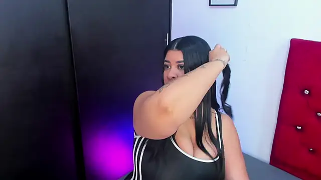 Katty West online show from 04.14.26