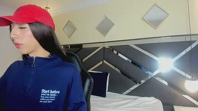 Kittie Vixen online show from 04.11.26