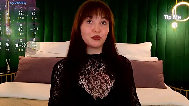 Snapshot of YunaStorm chatting on 04.08.26 YunaStorm online show from 04.08.26