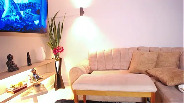 Honey luxury cute online show from 04.21.26