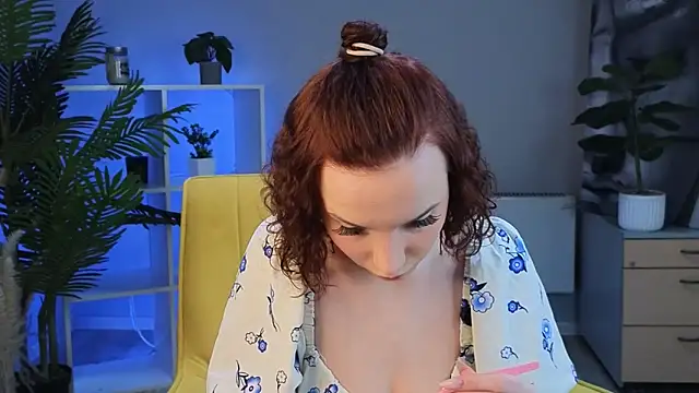 AdrieneChapp online show from 04.10.26