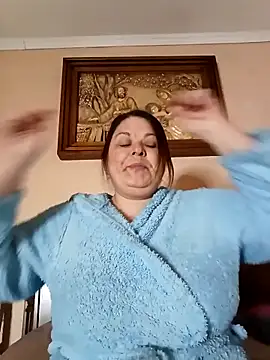 Snapshot of Dear_Natalia chatting on 04.14.26 Dear Natalia online show from 04.14.26