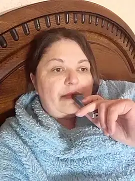 Snapshot of Dear_Natalia chatting on 04.15.26 Dear Natalia online show from 04.15.26