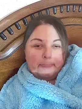 Snapshot of Dear_Natalia chatting on 04.16.26 Dear Natalia online show from 04.16.26