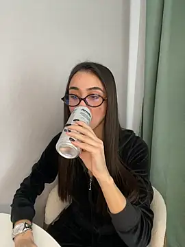 ItsAshly  online show from 04.16.26