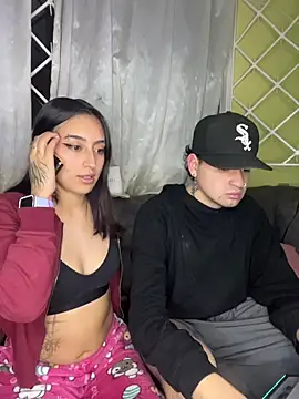 Snapshot of hotlatinocouple__ chatting on 07.16.26 hotlatinocouple online show from 07.16.26