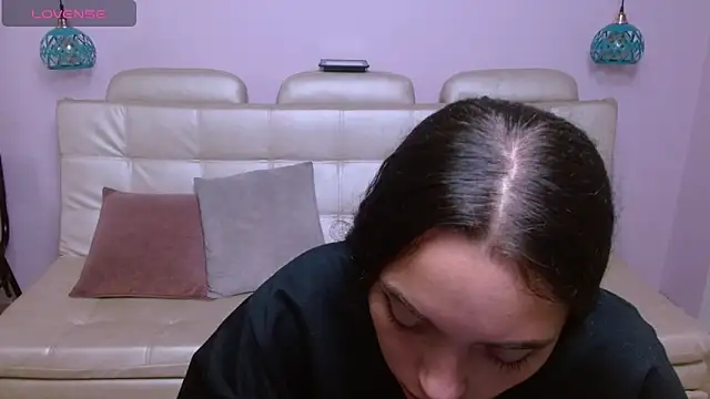 Marianne Cam online show from 04.16.26