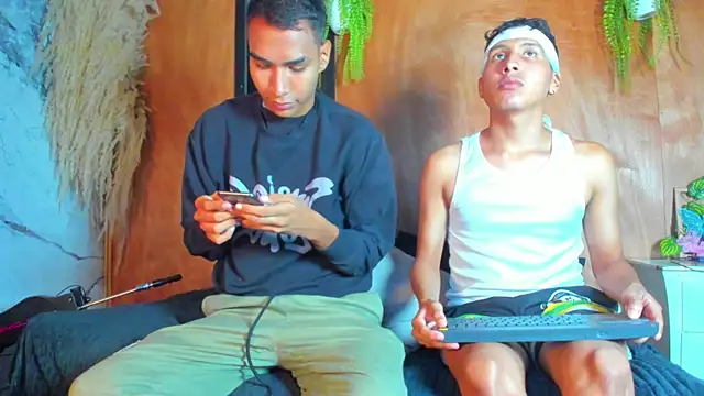 rafael velvet online show from 04.16.26