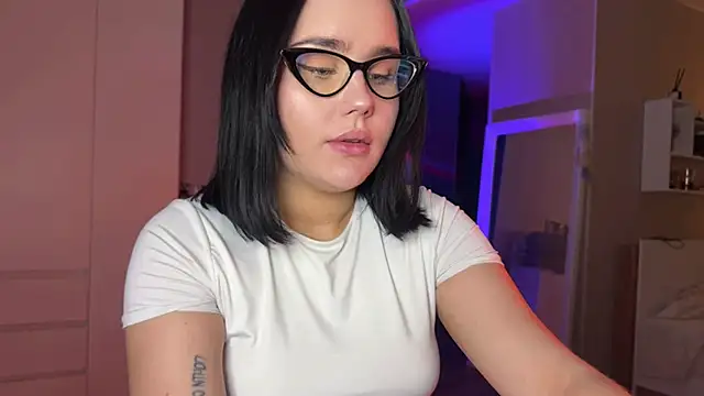 lola raze online show from 05.21.26
