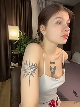 RinaIvory online show from 04.14.26