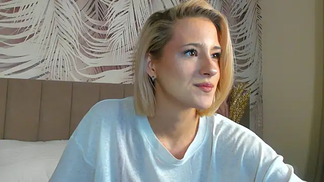 Lizzyvega online show from 04.17.26