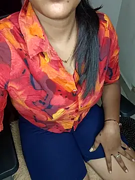 Snapshot of Tamilmoon006 chatting on 06.18.26 Tamilmoon006 online show from 06.18.26