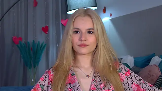 LeaLamour online show from 04.17.26