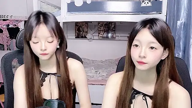 Snapshot of xiaoqiao-daqiao chatting on 04.16.26 xiaoqiao-daqiao online show from 04.16.26