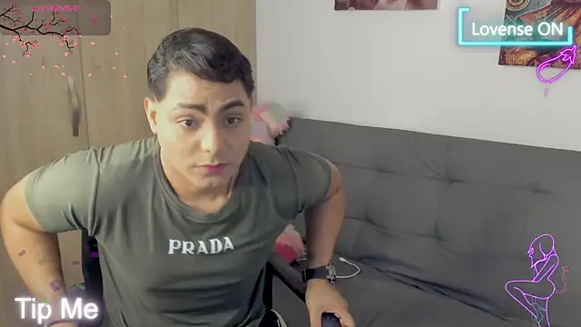 Snapshot of Dynamo_5 chatting on 04.16.26 Dynamo 5 online show from 04.16.26