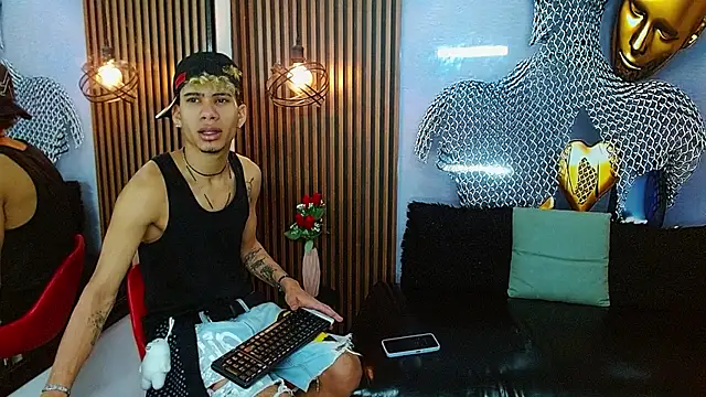 Skinny cute Alyer online show from 07.11.26