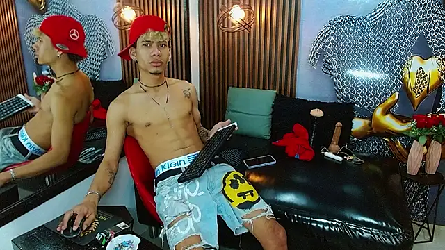 Skinny cute Alyer online show from 07.12.26