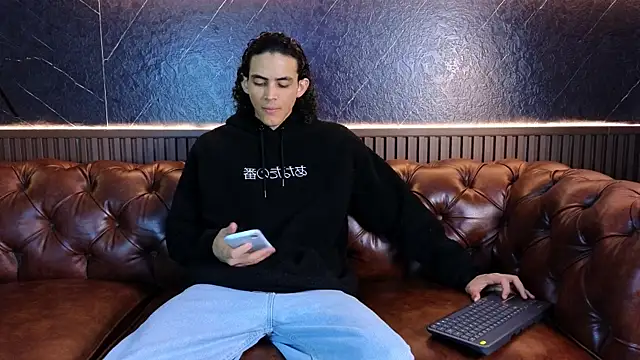 LucaAlessi online show from 04.15.26