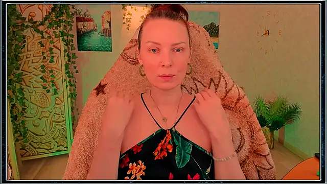 LanaRadiance online show from 06.10.26
