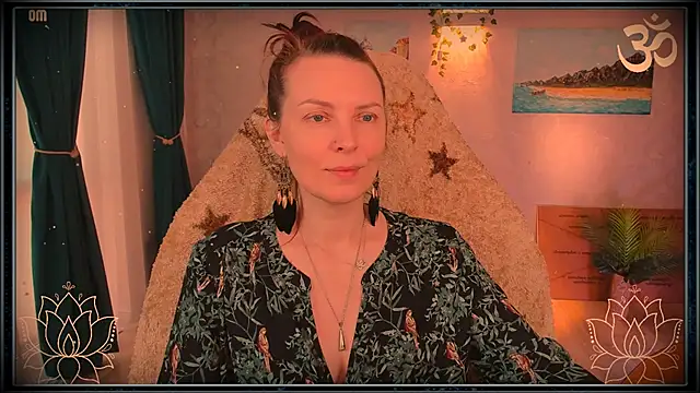 Snapshot of LanaRadiance chatting on 07.18.26 LanaRadiance online show from 07.18.26