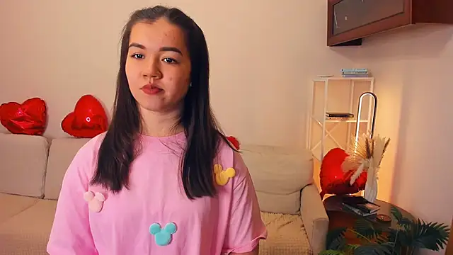 ShanaYock online show from 04.17.26