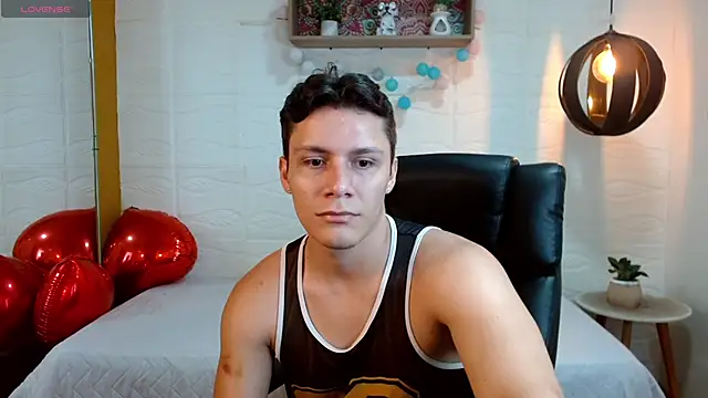 Zayn clausen online show from 04.15.26