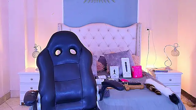 elizabeth santos1 online show from 07.13.26