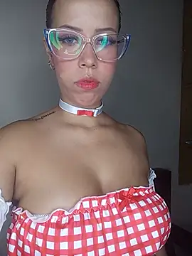 Snapshot of Samiragrey chatting on 07.20.26 Samiragrey online show from 07.20.26