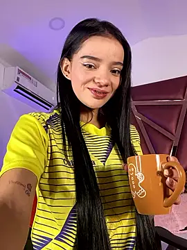 ZoeHarpers online show from 06.18.26