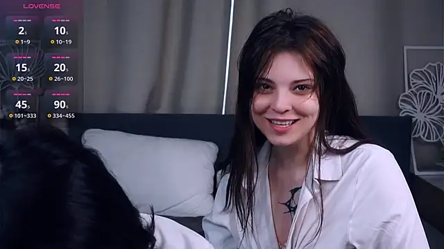 ReynaGrinvalsky online show from 06.18.26