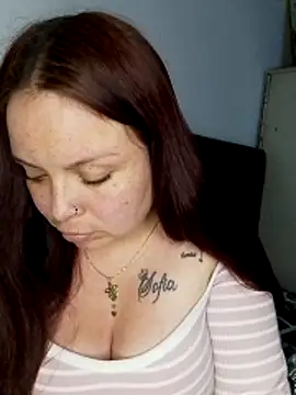 Lina19 93 online show from 04.16.26