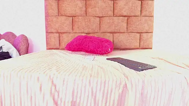 Mia Nasty Dirty online show from 04.14.26