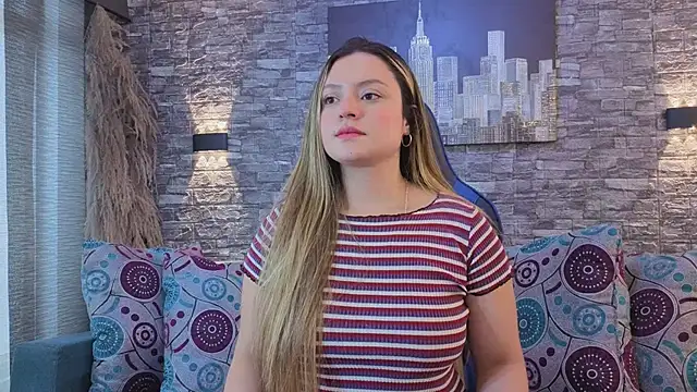 giigii hadidd online show from 04.11.26