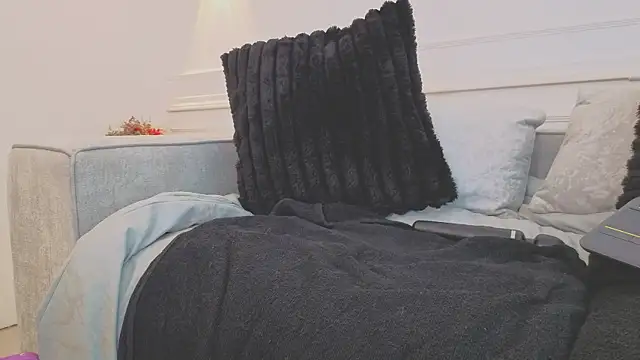 Snapshot of giigii_hadidd chatting on 07.06.26 giigii hadidd online show from 07.06.26