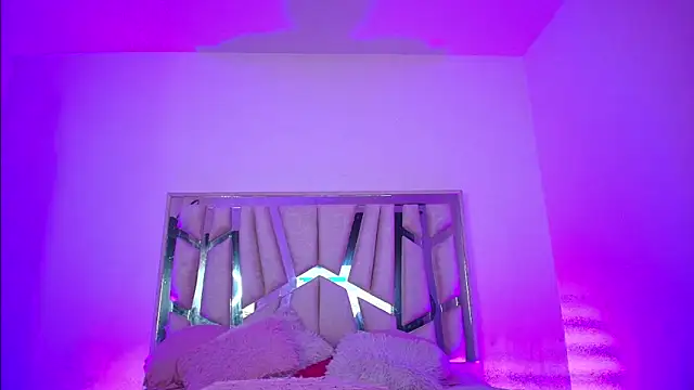 Melinna999 online show from 04.16.26