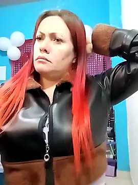 carolinhe26 online show from 04.13.26