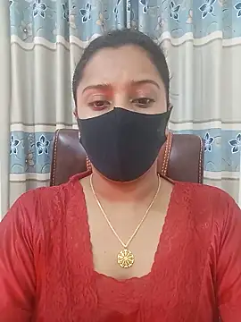 Snapshot of zareen_approach chatting on 06.18.26 zareen approach online show from 06.18.26