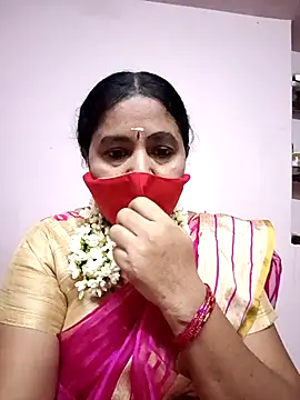 Snapshot of Tamilaunty35 chatting on 05.12.26 Tamilaunty35 online show from 05.12.26