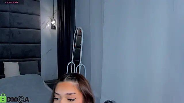 Aisha Tiffany online show from 05.13.26