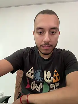 Snapshot of cristianstone2 chatting on 04.16.26 cristianstone2 online show from 04.16.26