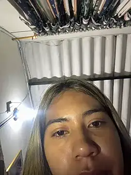 Kimmiebellarie online show from 04.27.26