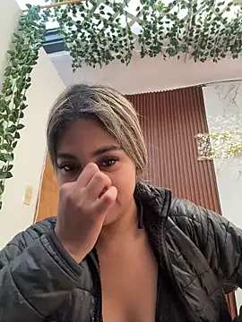 Kimmiebellarie online show from 05.25.26