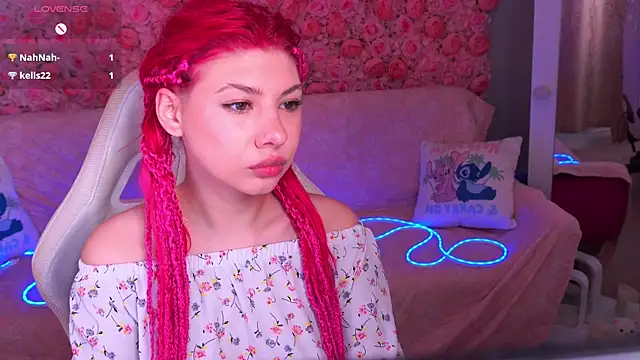 PinkyTrix online show from 04.15.26