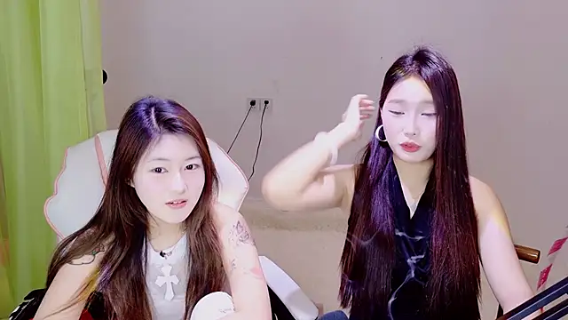 Xiongchumo1120 online show from 04.16.26