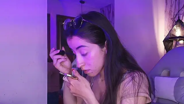 VictoriaSky  online show from 04.15.26