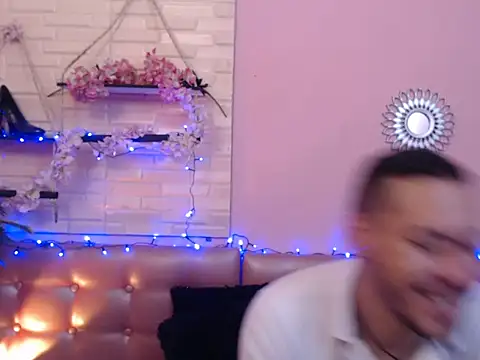 Aronandmoli69 online show from 04.15.26