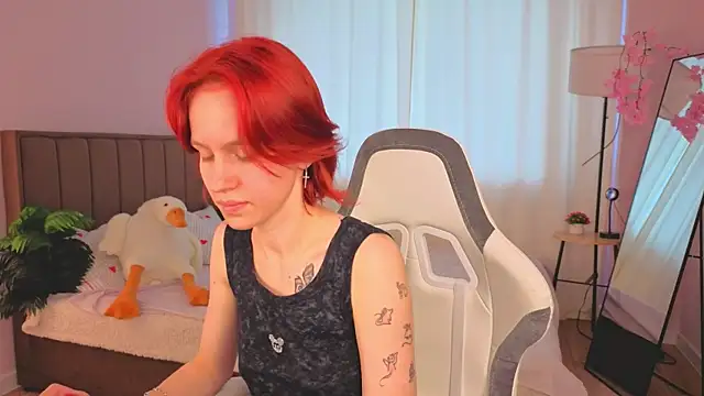 Snapshot of Milena_Milyan chatting on 07.18.26 Milena Milyan online show from 07.18.26