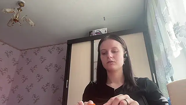 SofiaOops 1 online show from 04.17.26