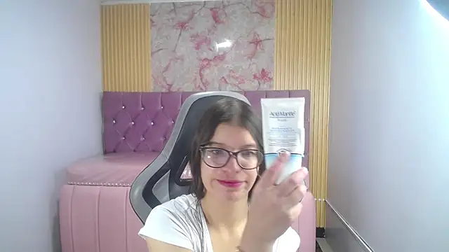 Kailee ch online show from 04.15.26